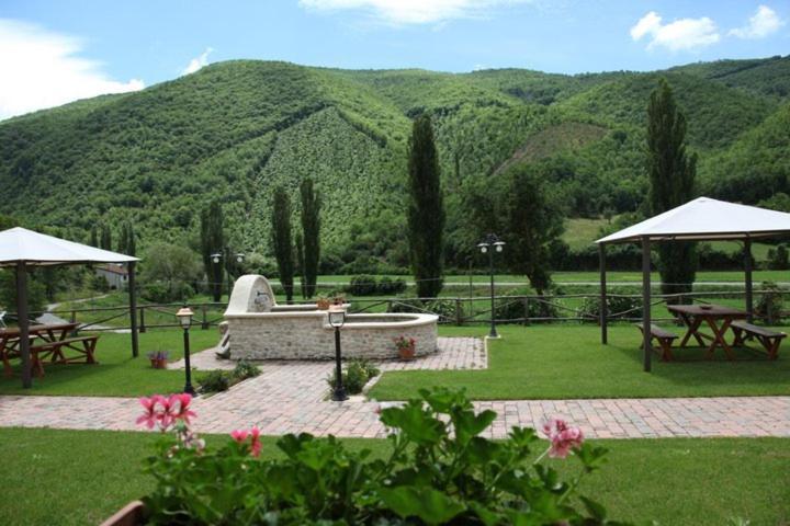 Azienda Agrituristica La Valle Del Sambuco Norcia Exterior foto